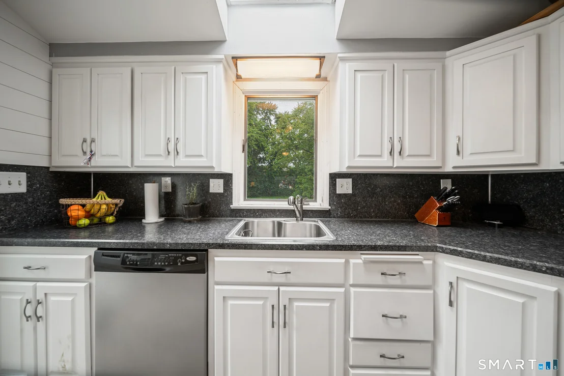 Photo of 115 Mountain View Avenue