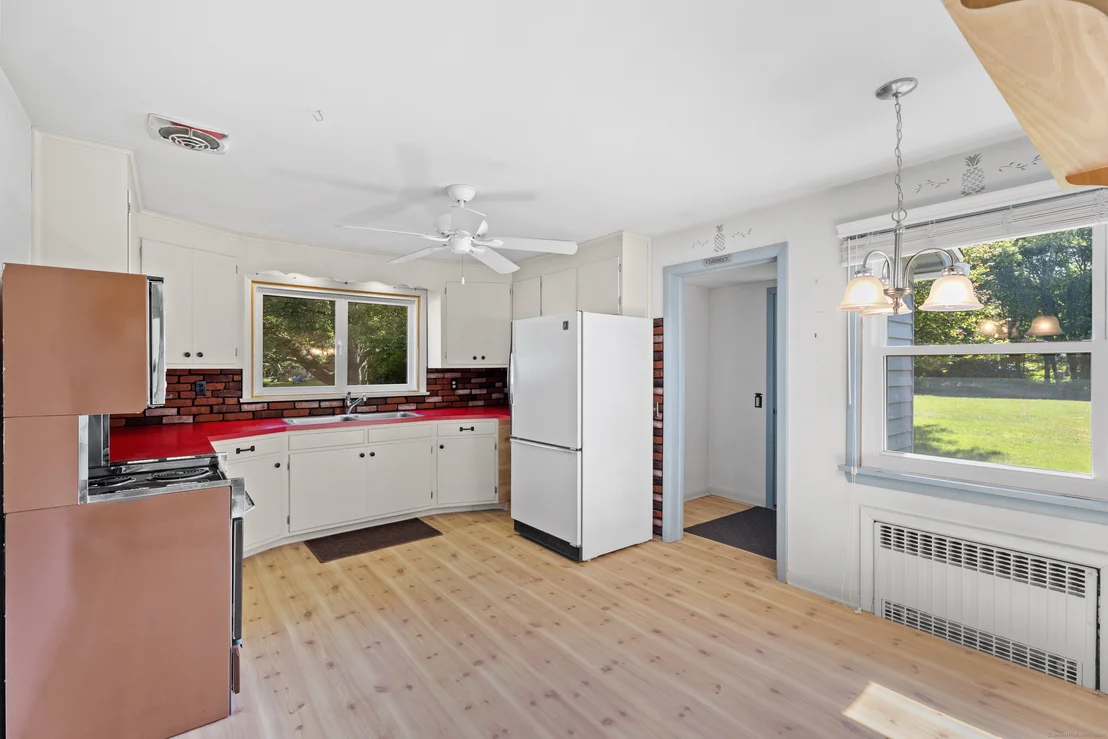 Photo of 43 Arrowhead Drive