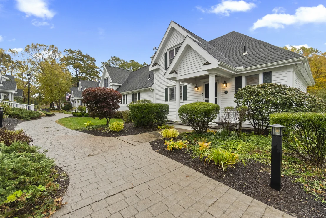 Photo of Unit 8 at 8 Augusta Circle
