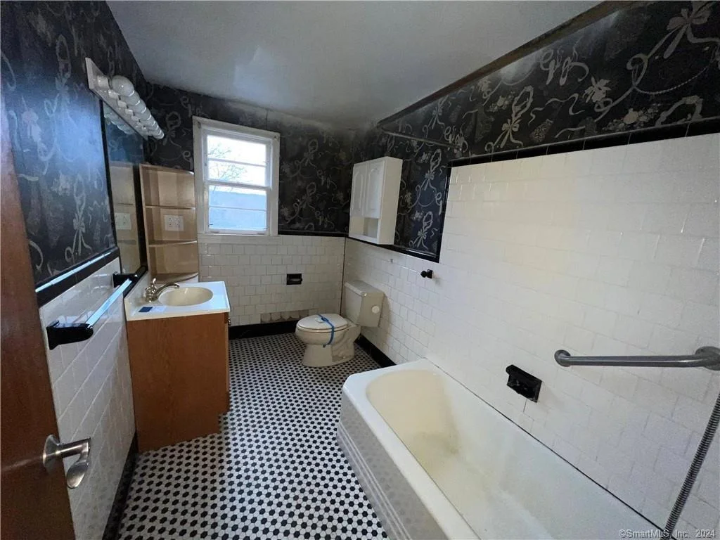 Photo of 52 Forest Avenue