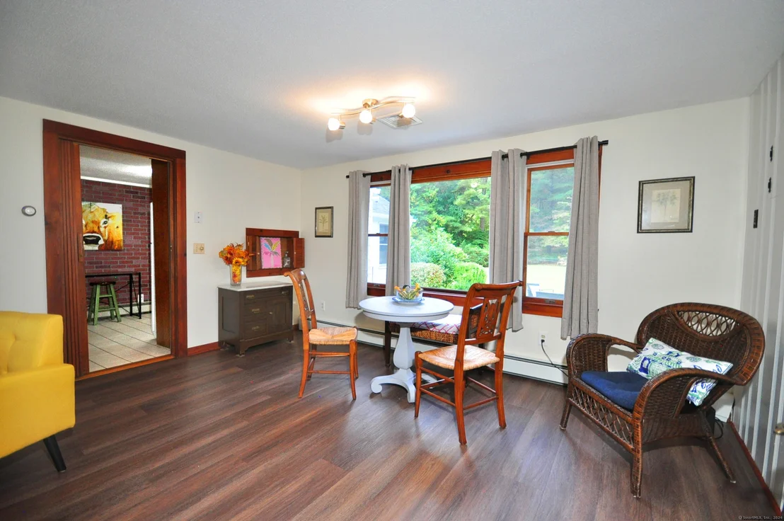 Photo of 6 Spring Glen Drive