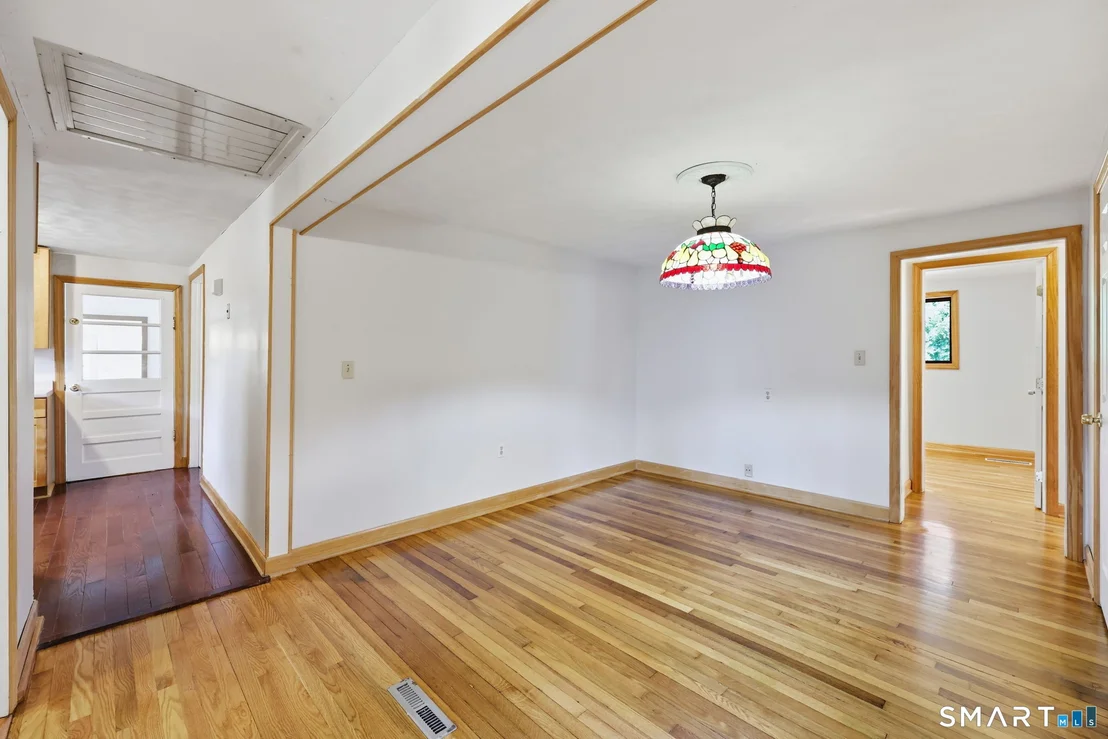 Photo of 186 Jackson Drive