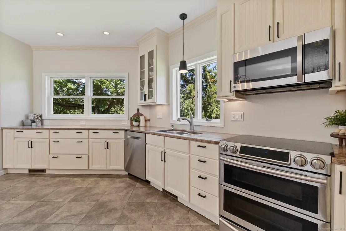 Photo of 577 Griffin Road