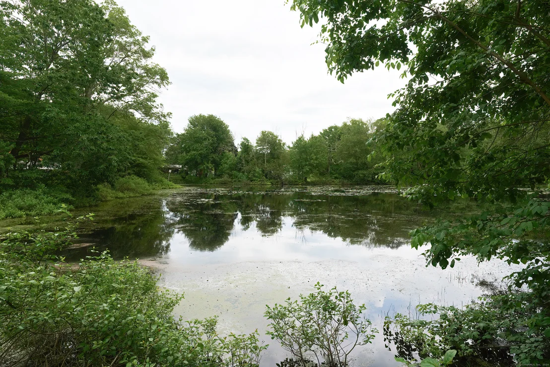 Photo of 144 Roxbury Road