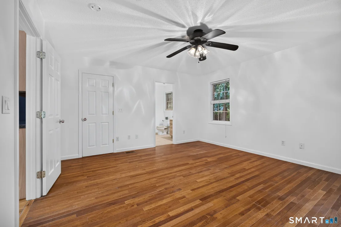 Photo of 1137 Ridgewood Road
