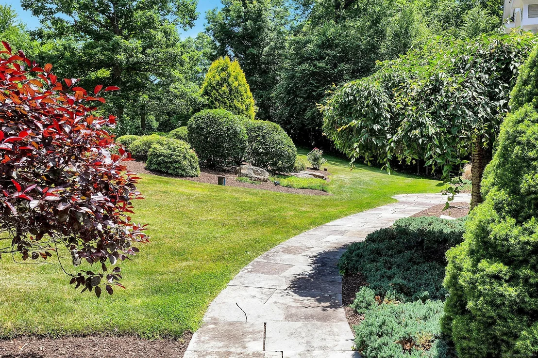 Photo of 26 Oak Ridge Drive