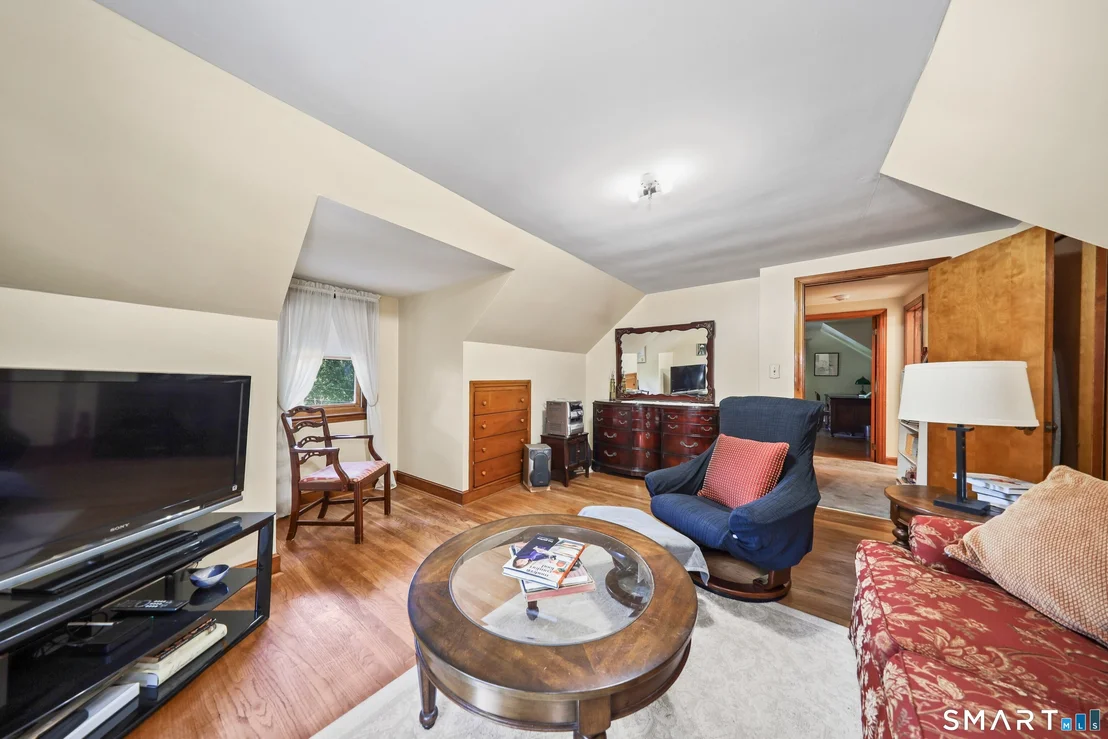 Photo of 24 Bracewood Road