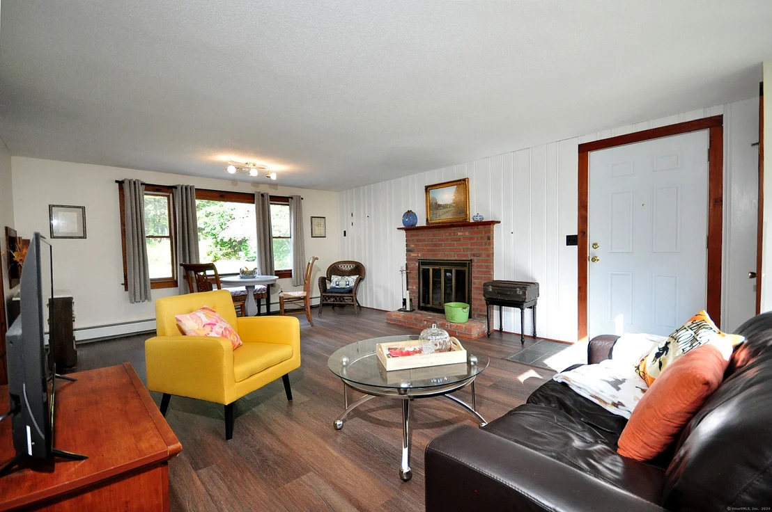 Photo of 6 Spring Glen Drive