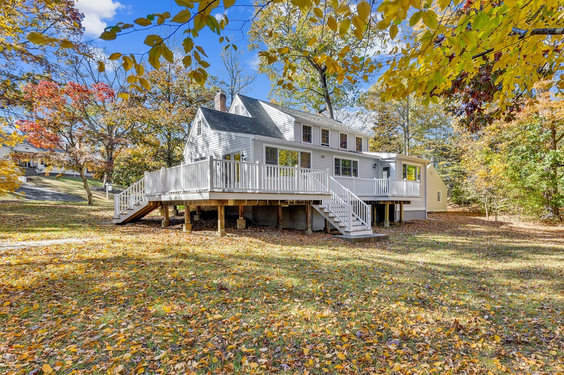 Photo of 31 Cedarhurst Lane