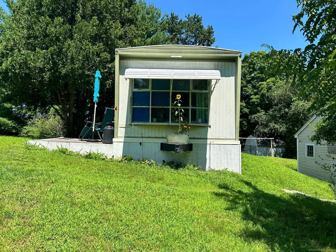 Photo of 2 Collins Road