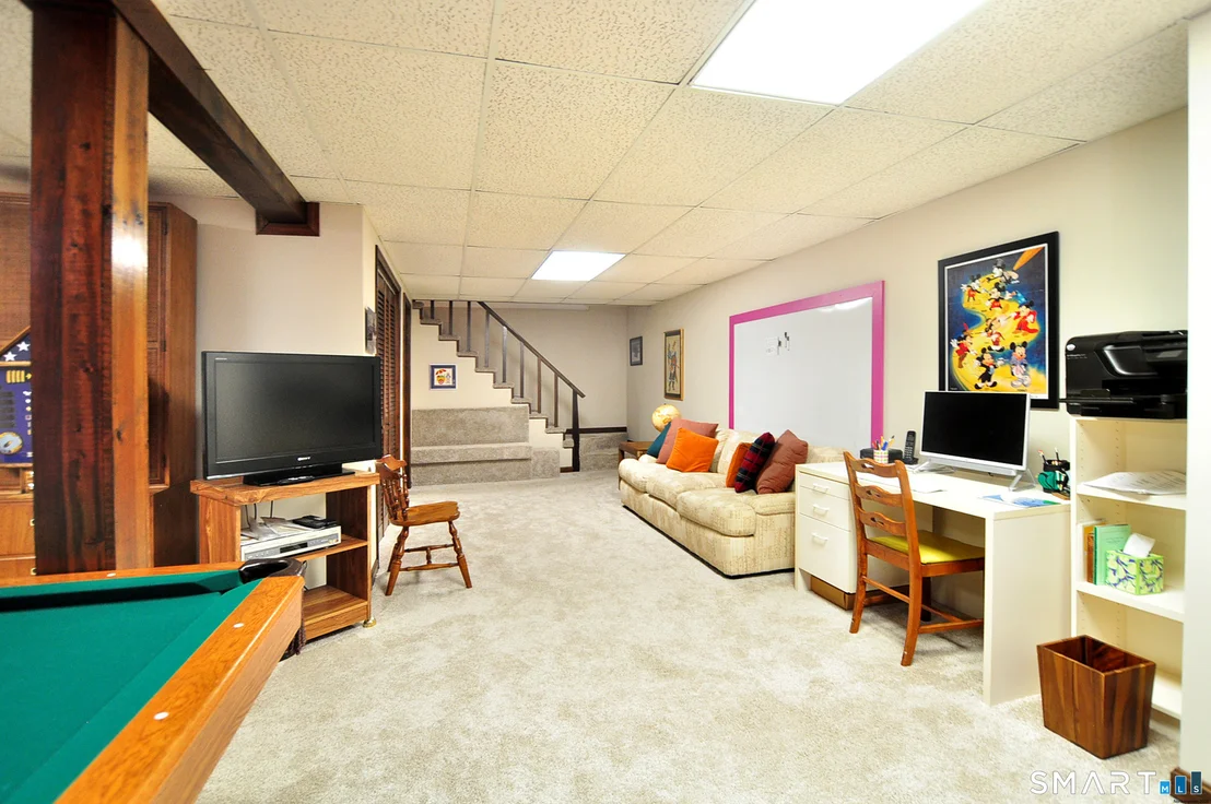 Photo of 15 Winhart Drive