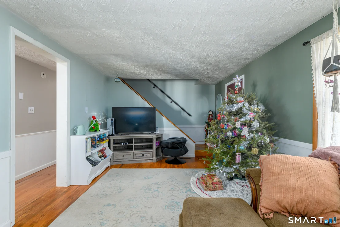 Photo of 77 Charlotte Drive