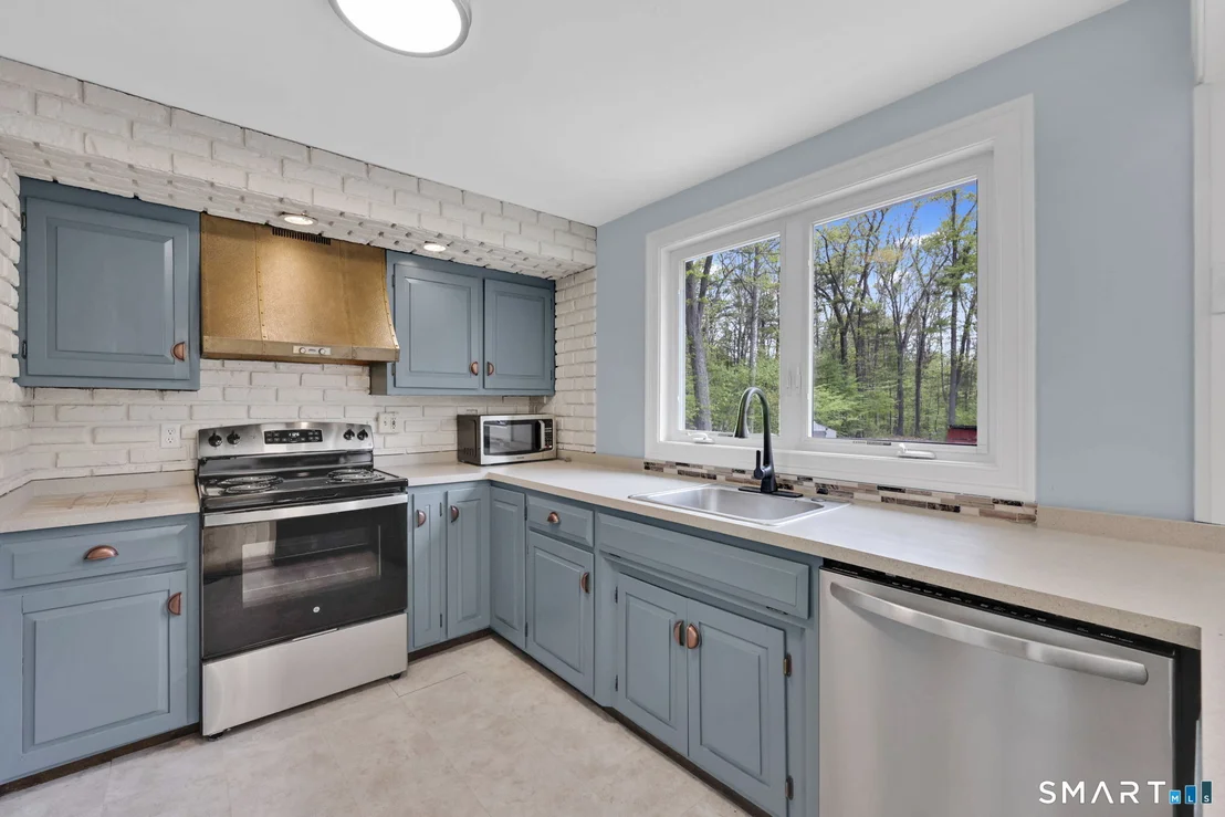 Photo of 30 Lucerne Drive