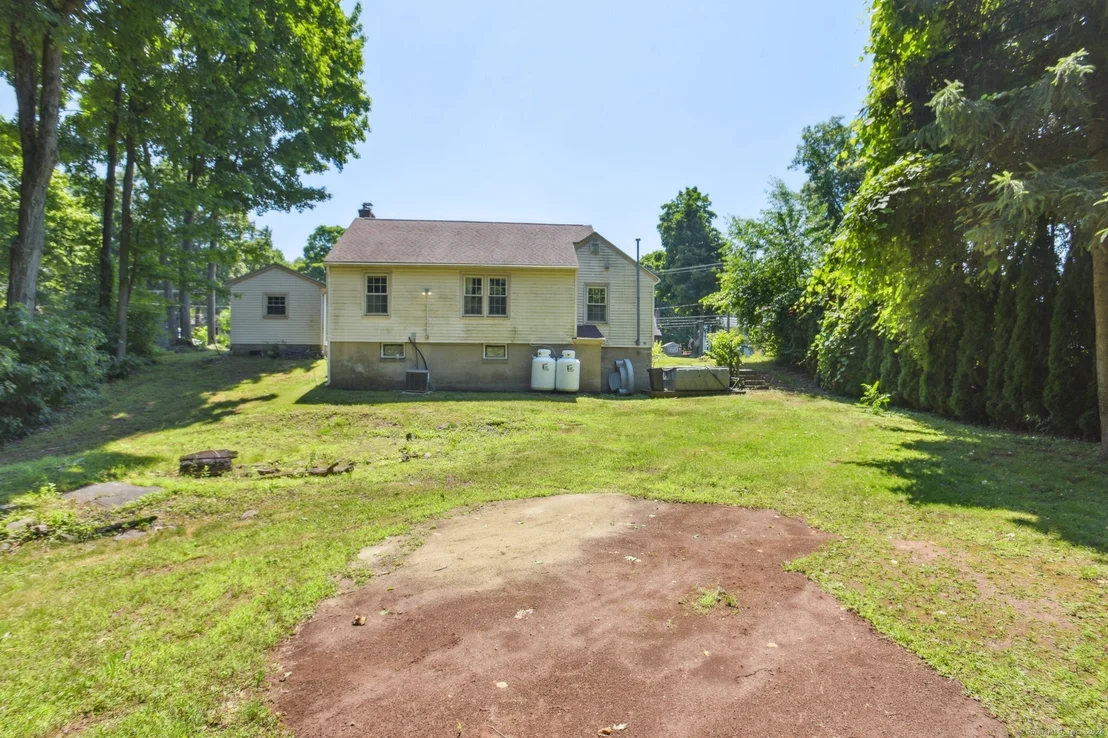 Photo of 574 Gracey Avenue