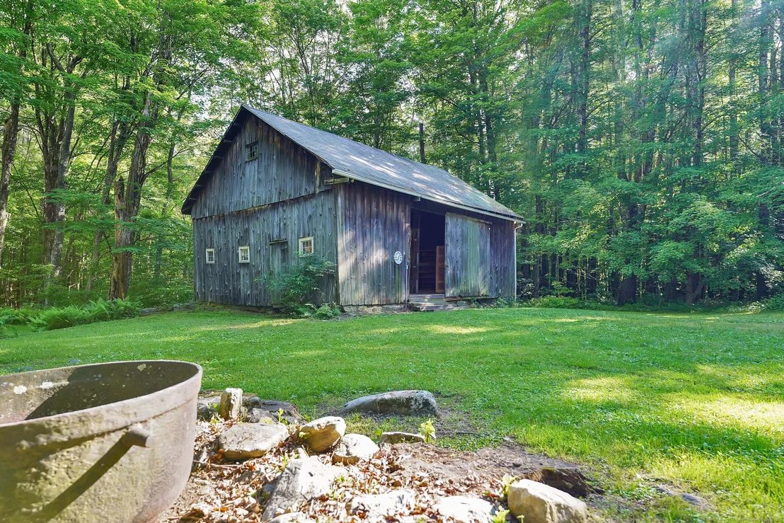 Photo of 657 Colebrook Road