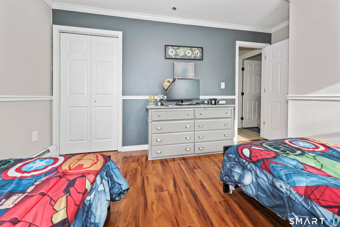 Photo of 7 Circuit Avenue