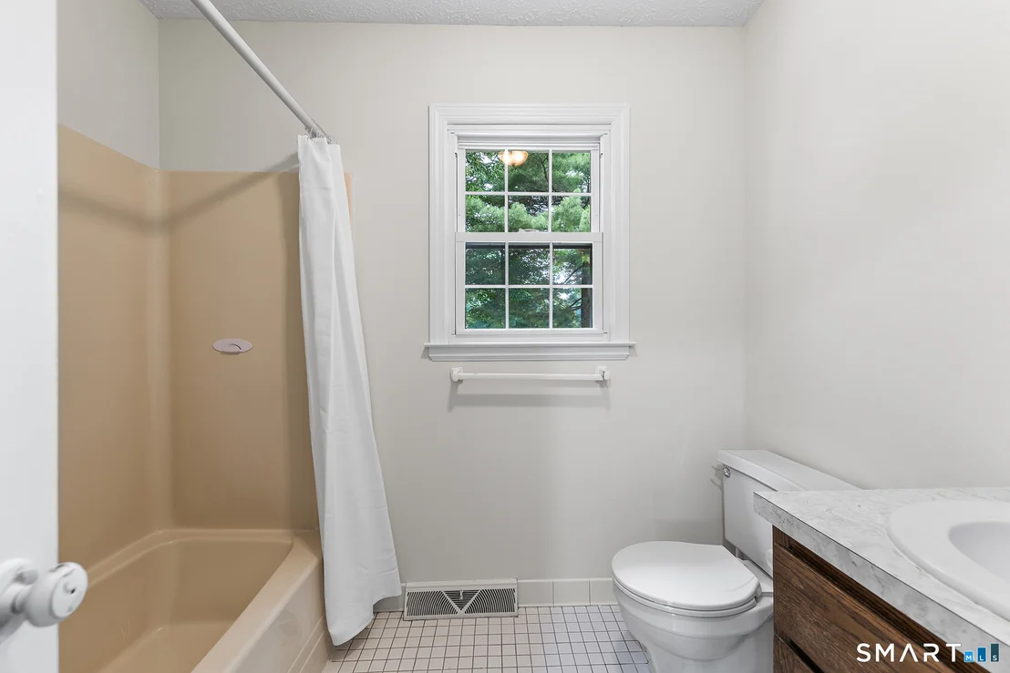 Photo of Unit B at 43 Rita Drive