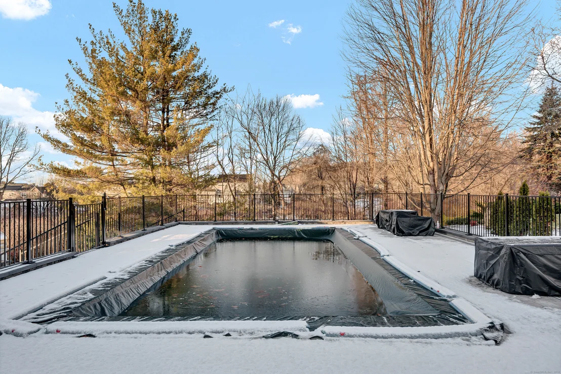 Photo of 41 Windermere Ridge Drive
