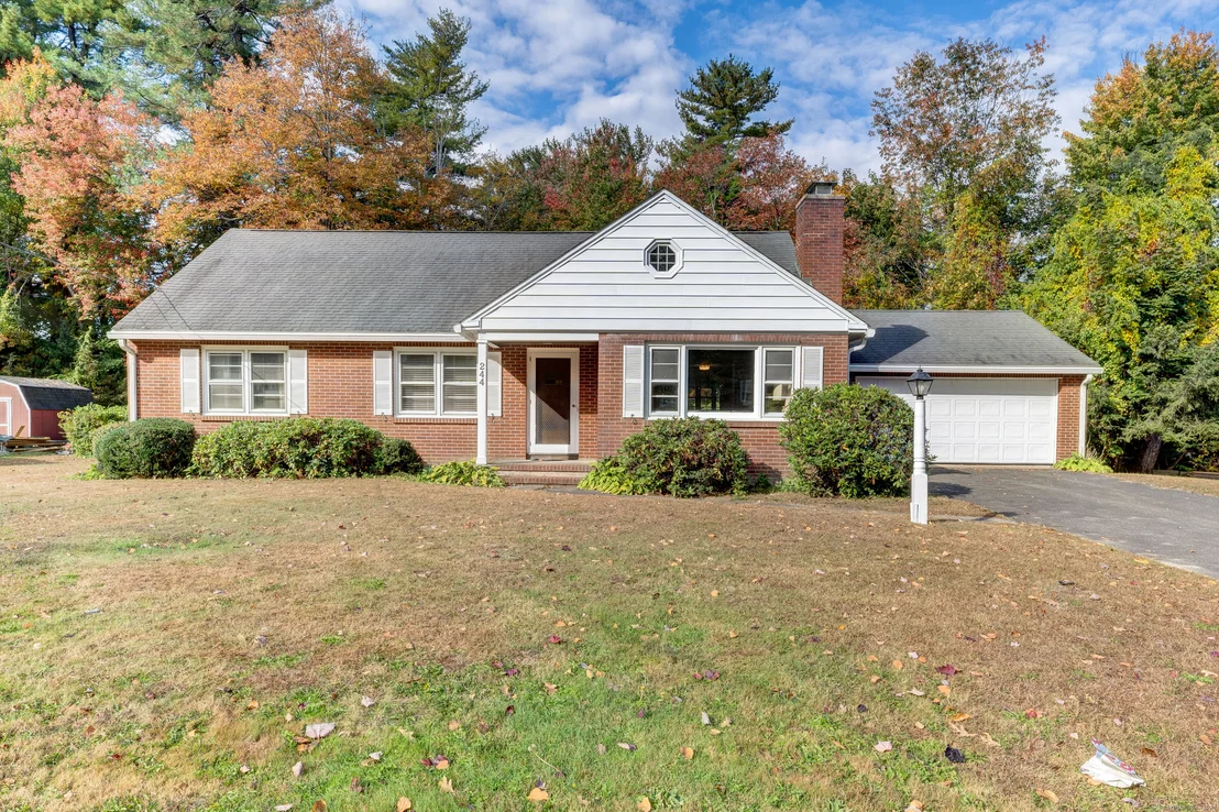 Photo of 244 Pineridge Road