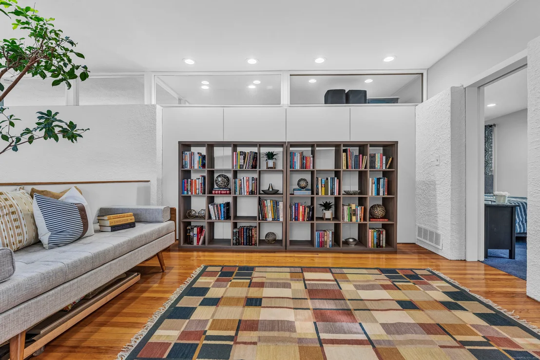 Photo of 17 Pine Ridge Road