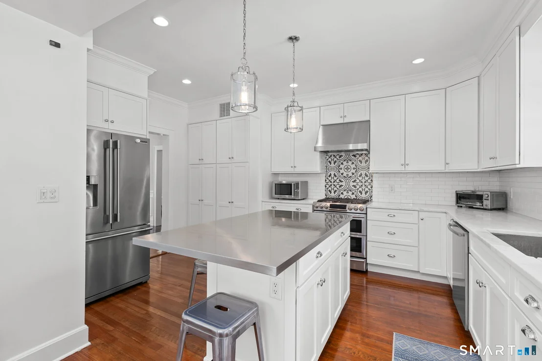 Photo of 207 Redding Road
