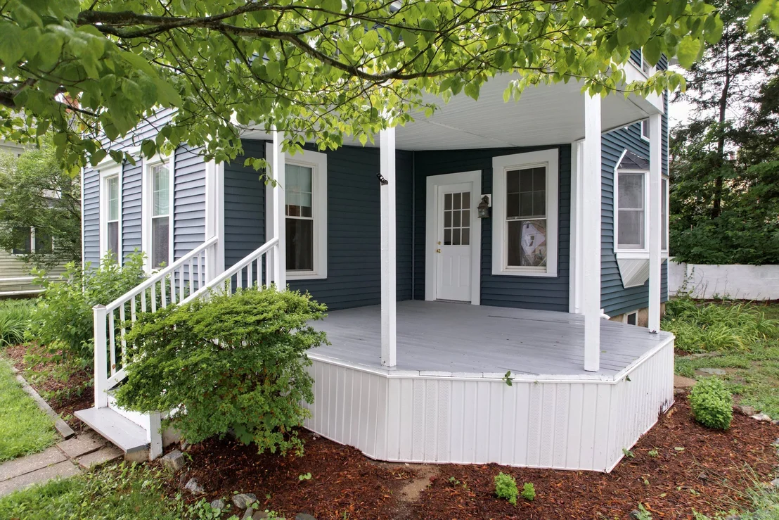 Photo of 17 Maple Street