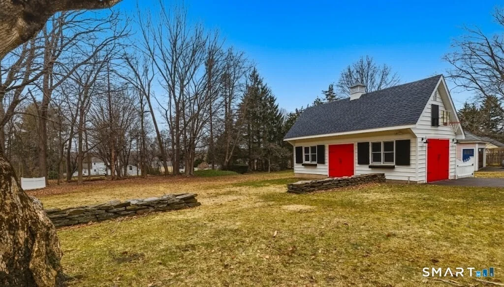 Photo of 365 Maple Avenue