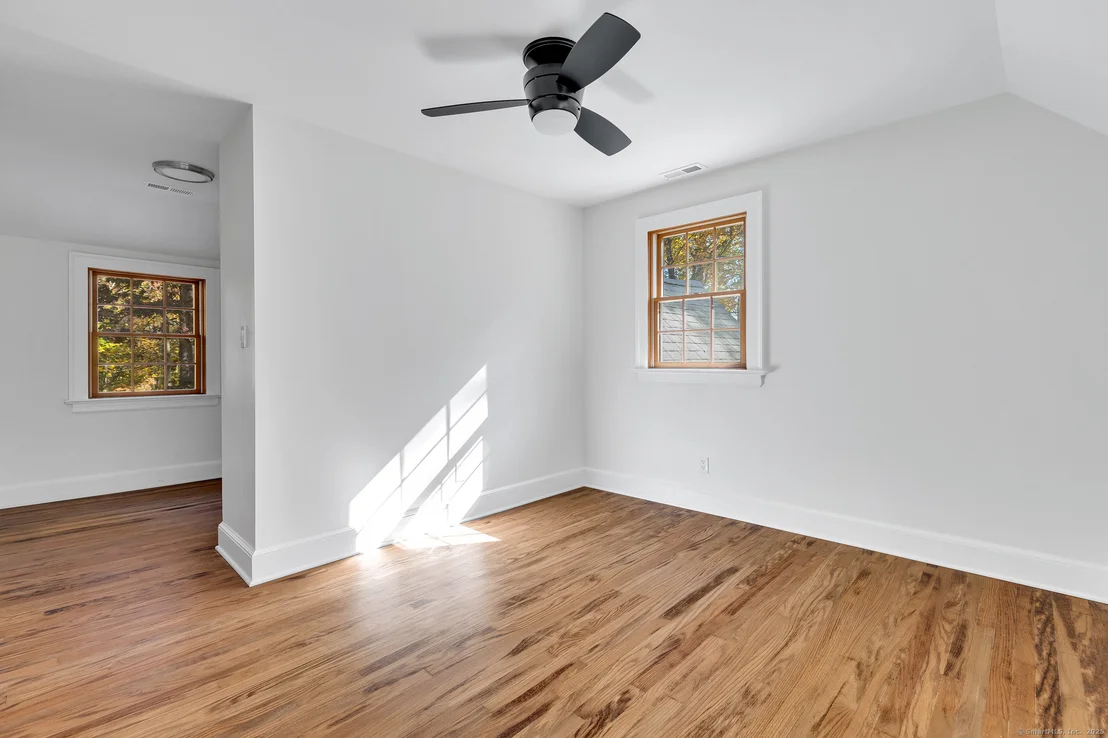 Photo of 31 Cedarhurst Lane