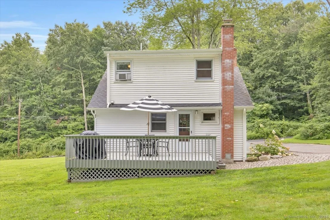 Photo of 117 Ross Avenue