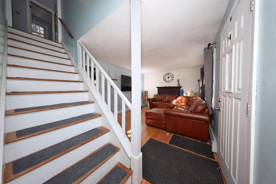Photo of 39 Laura Drive