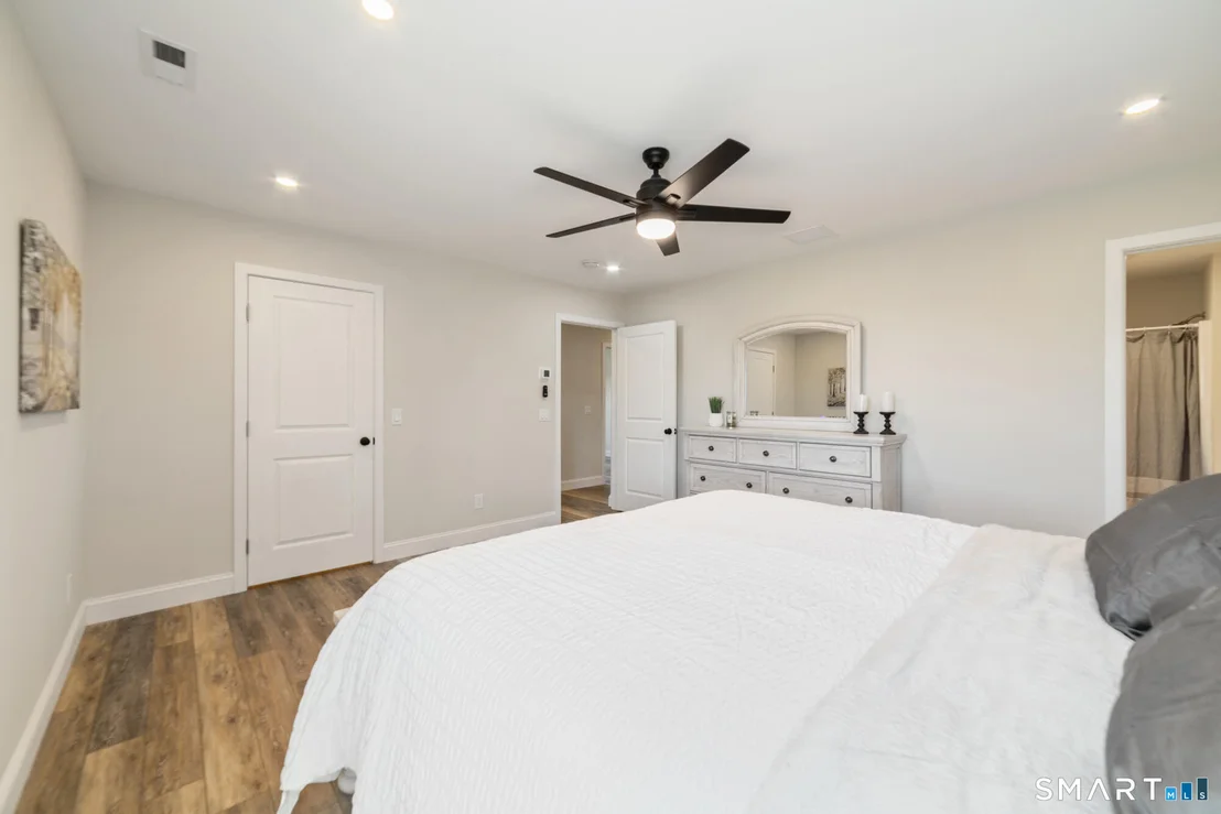 Photo of 85 Vanderbilt Road