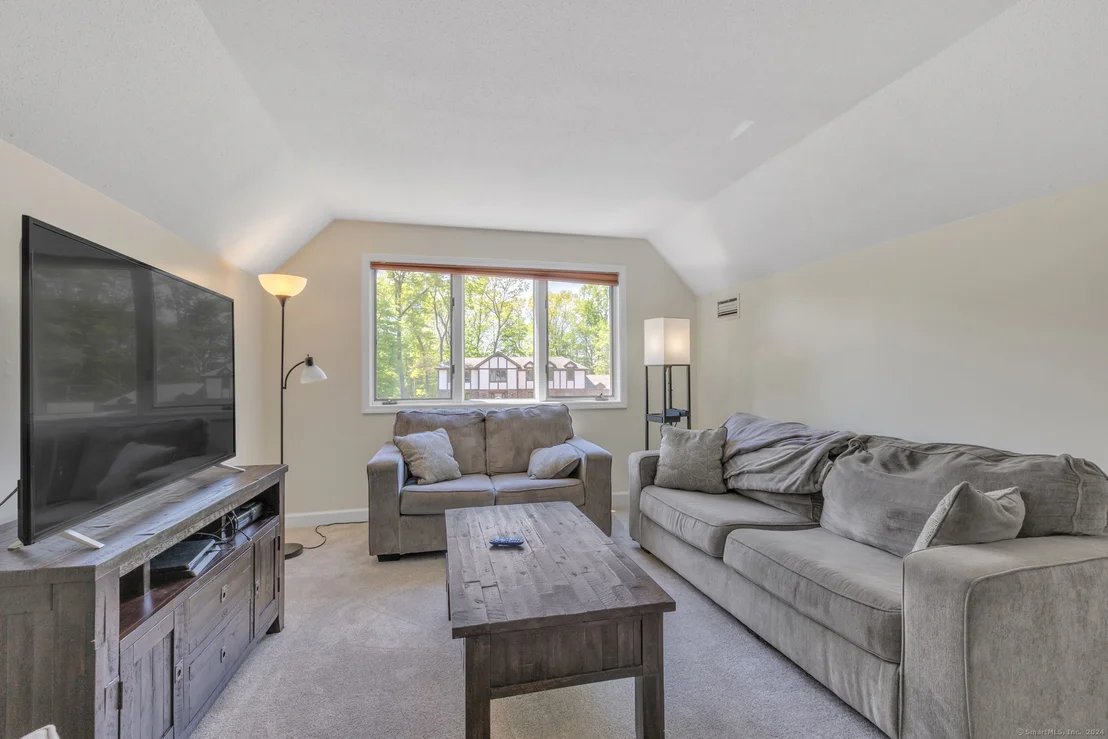 Photo of 96 Stonefield Trail