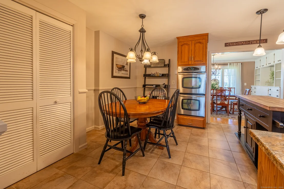Photo of 466 Juniper Lane