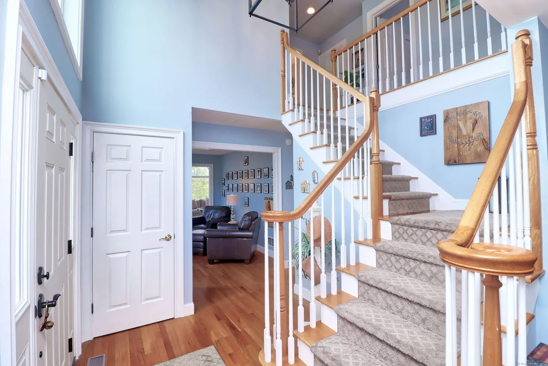 Photo of 129 Georgetown Drive