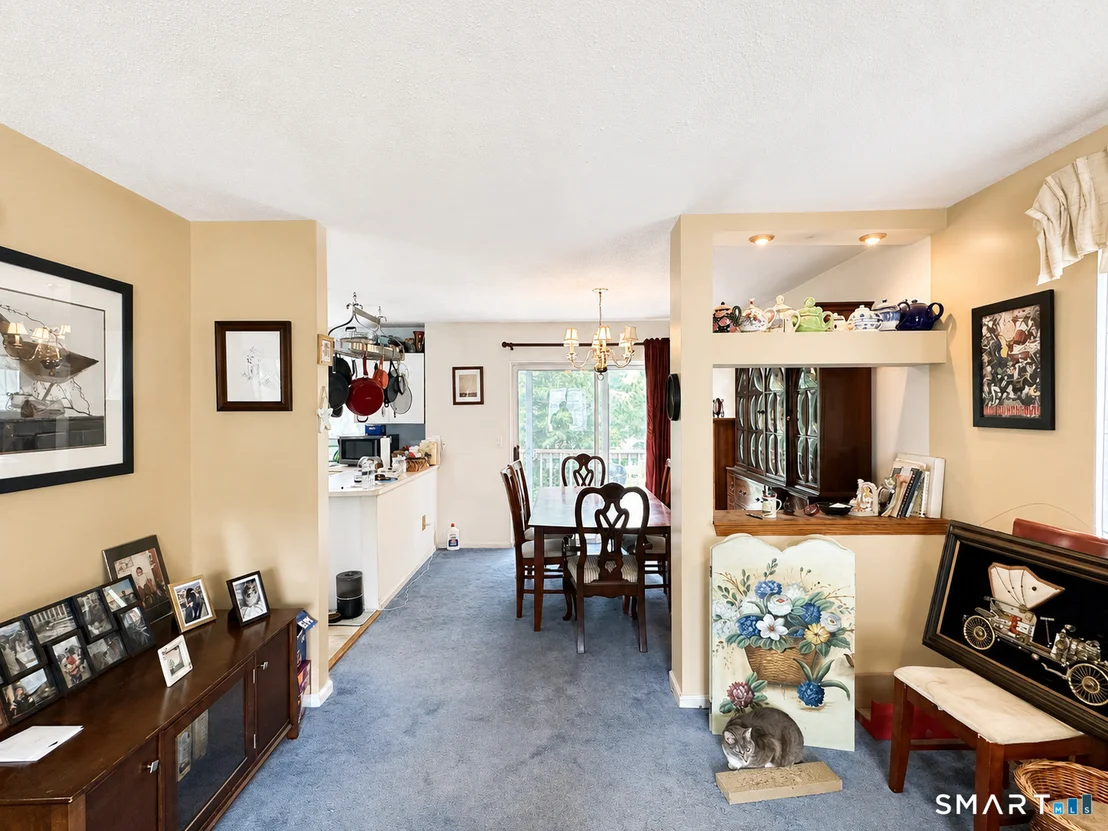 Photo of Unit 13J at 925 Oronoke Road