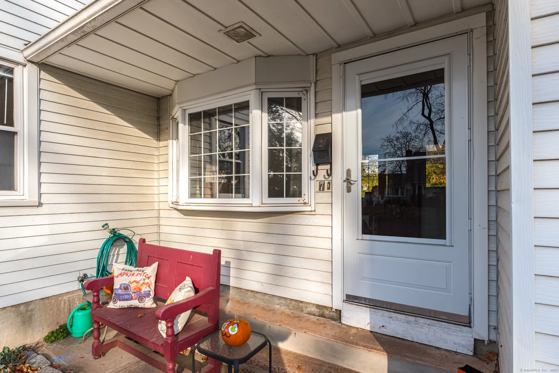 Photo of 7 Ridgefield Road