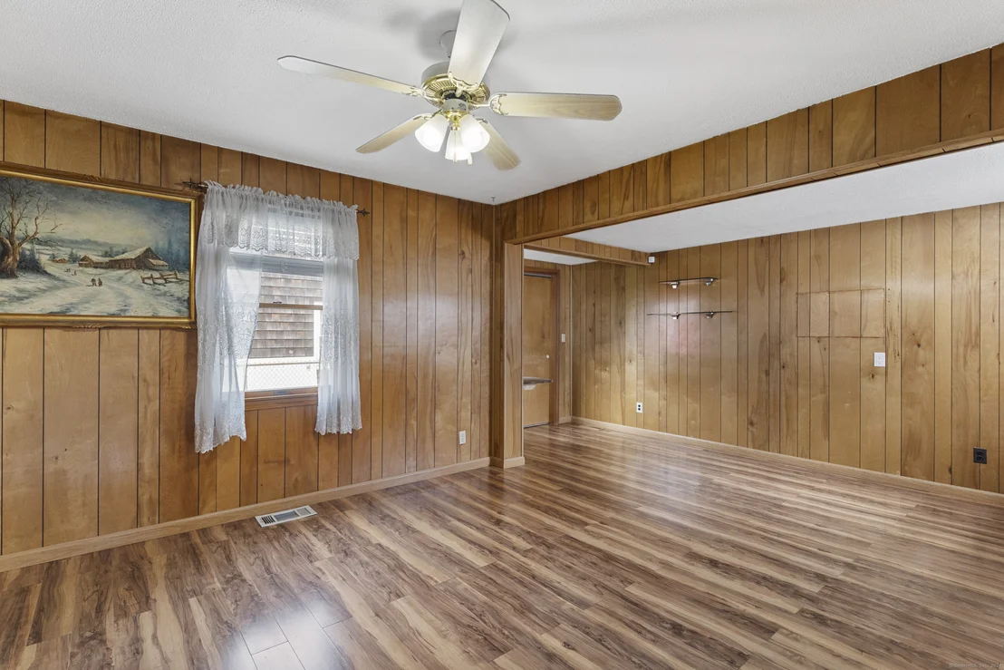 Photo of 70 Meadowbrook Road