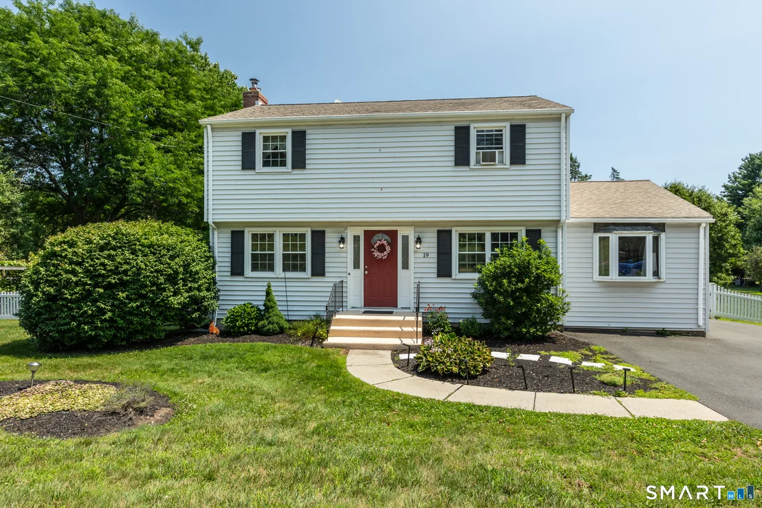 Photo of 19 Hillside Drive
