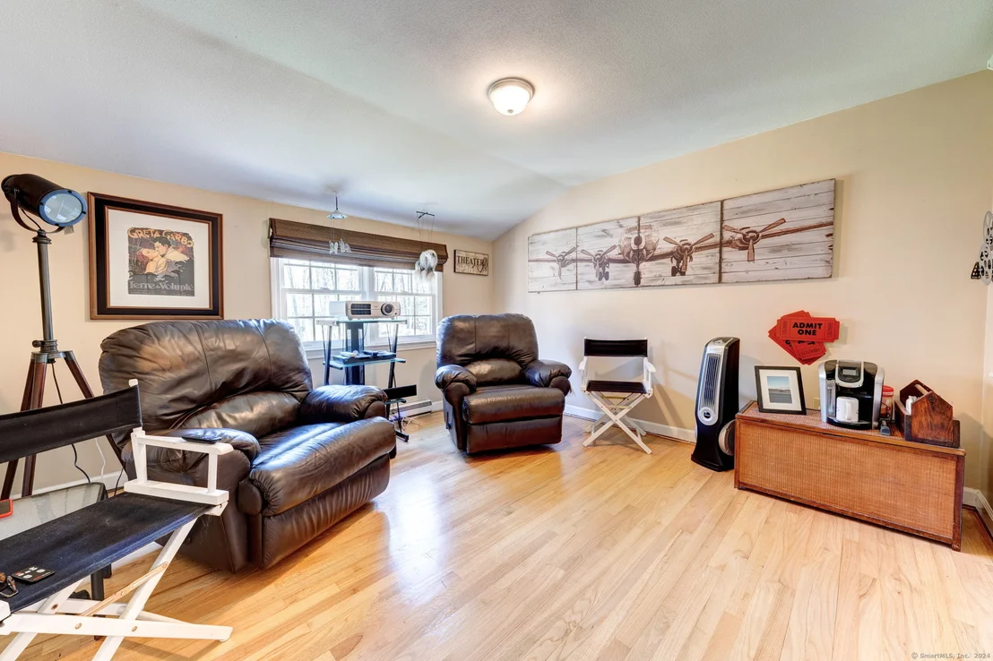 Photo of 345 Gehring Road