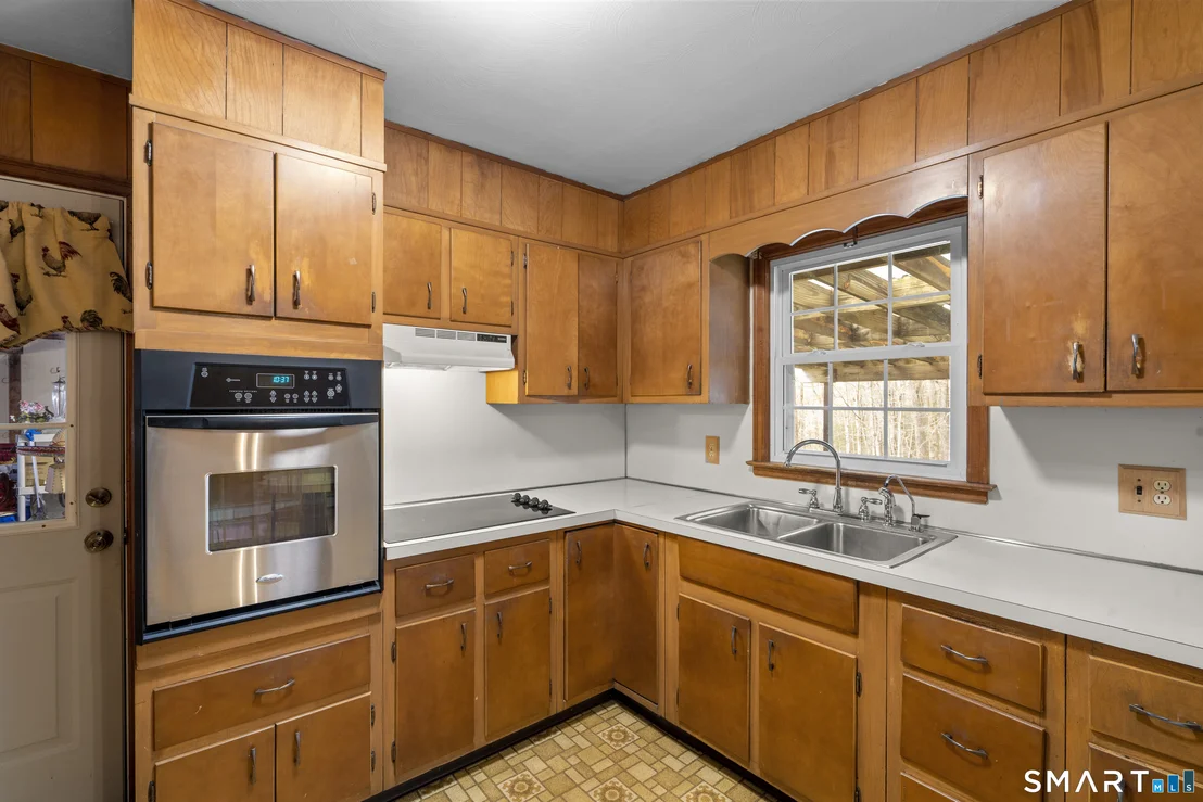 Photo of 143 Vanderpoel Avenue