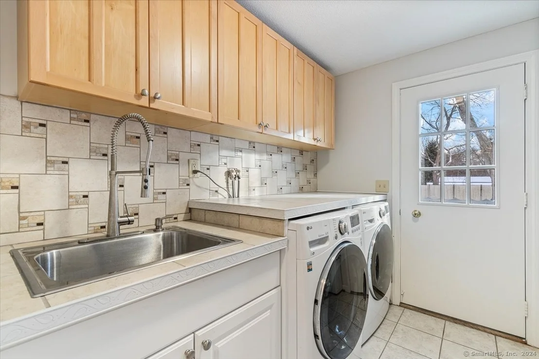 Photo of 2 Colonial Drive