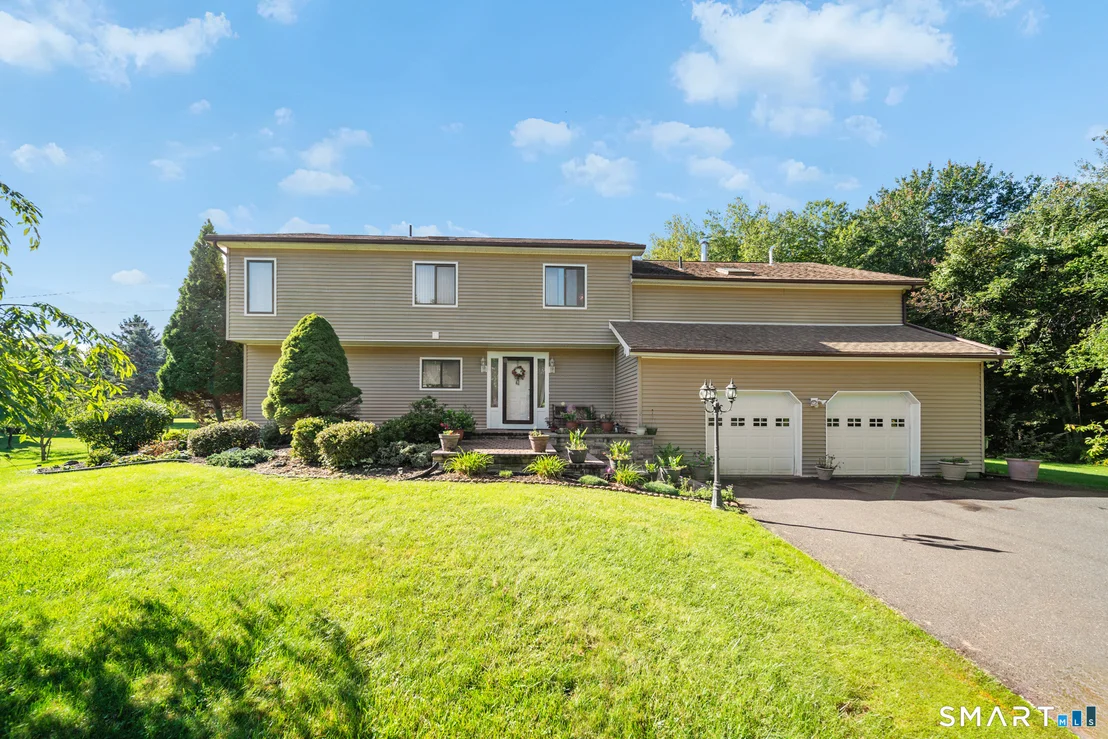 Photo of 1 Bayberry Road