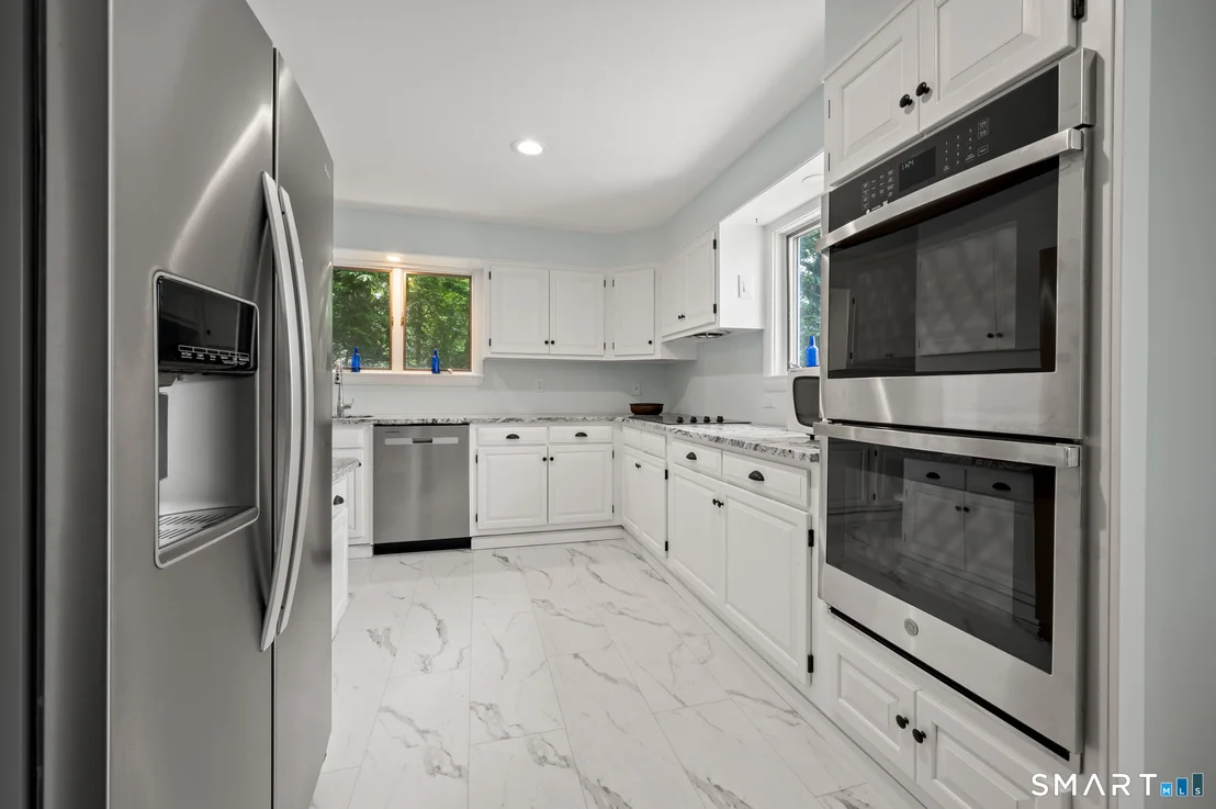 Photo of 752 Lake Drive