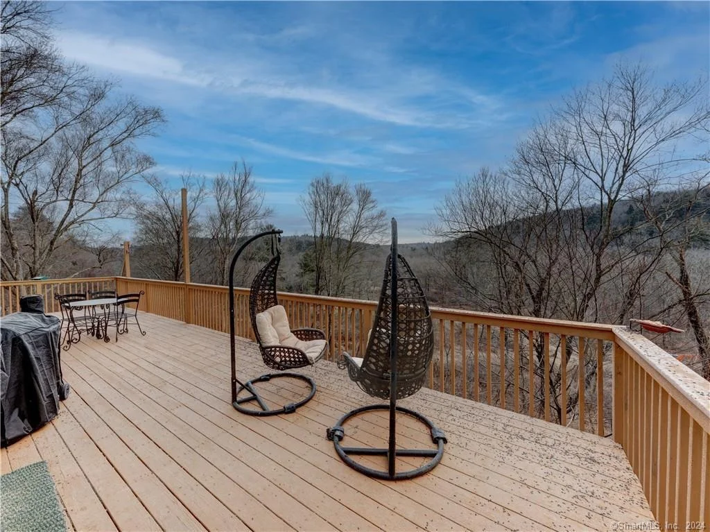 Photo of 880 South Road