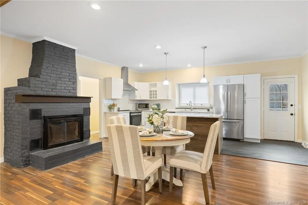Photo of 523 New Road