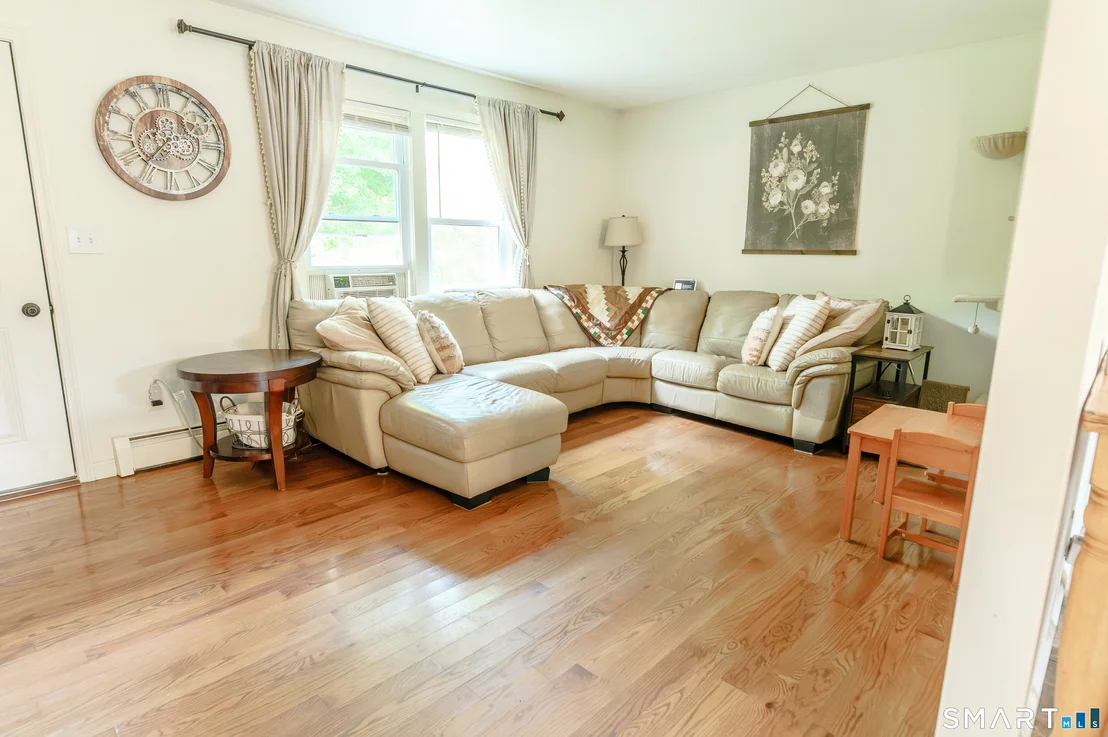 Photo of 847 Sterling Road