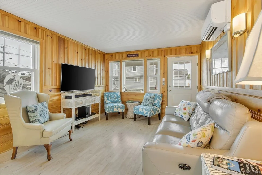Photo of 8 Tarpon Avenue