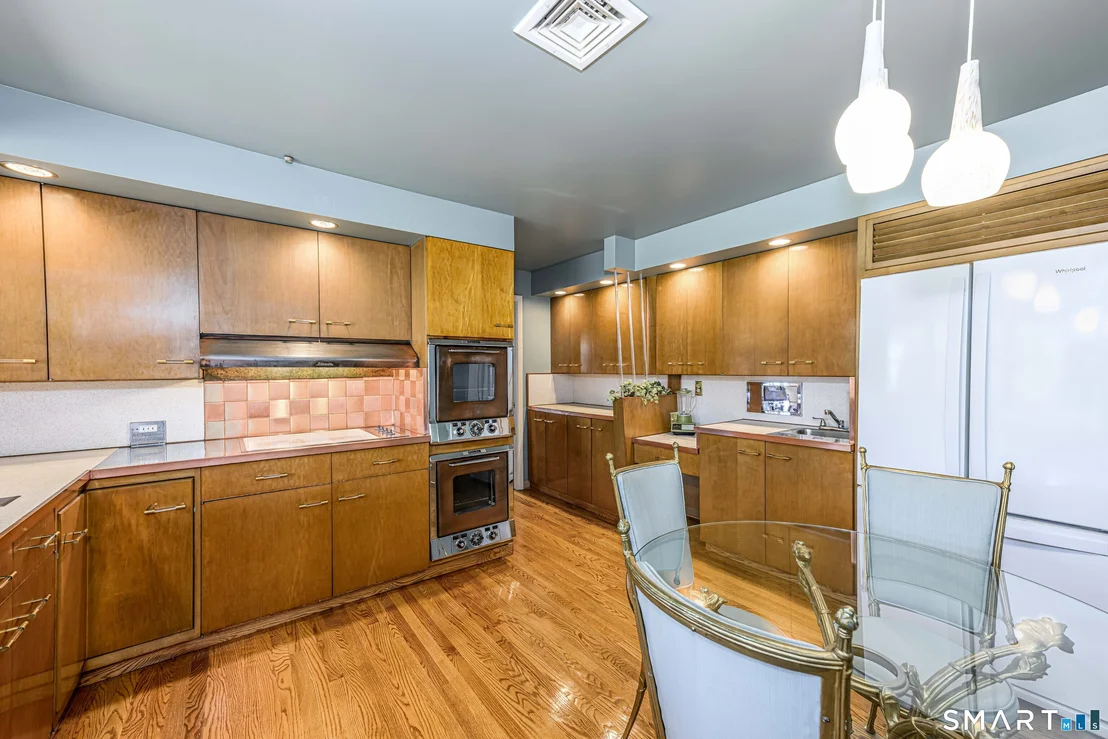 Photo of 821 Townsend Avenue