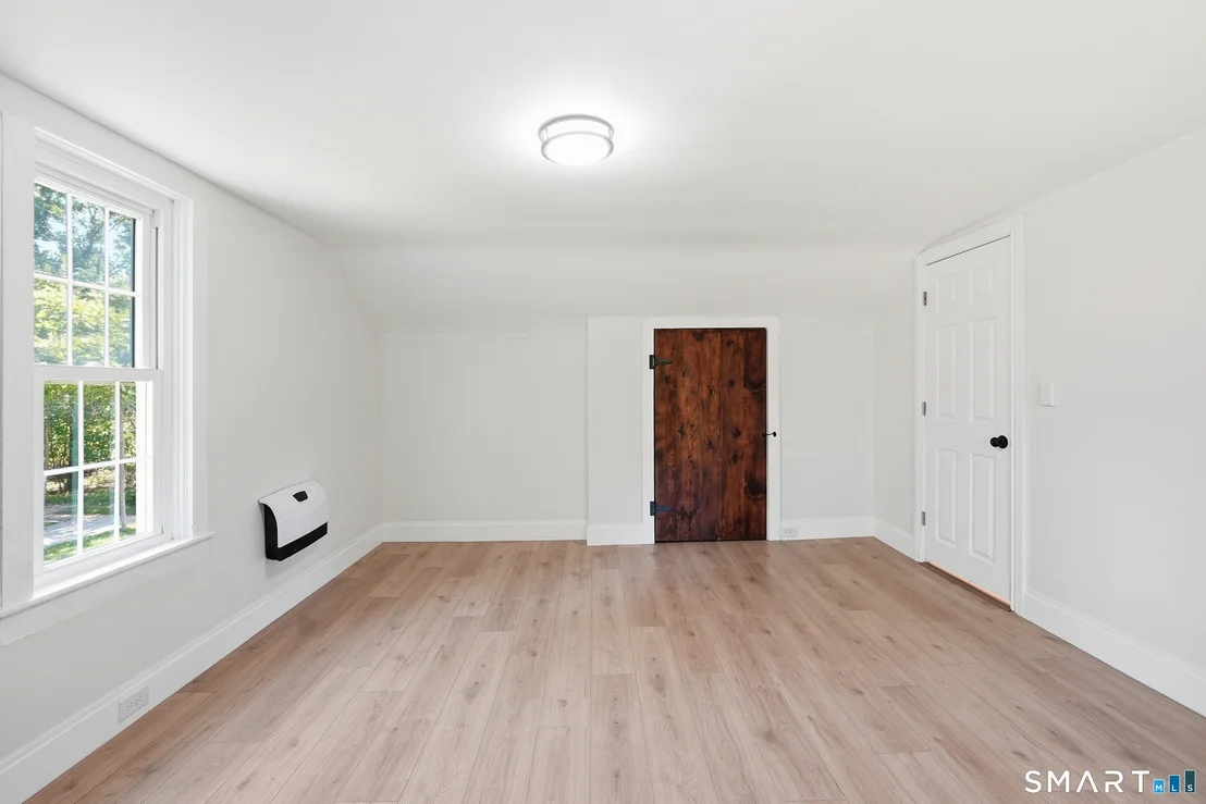 Photo of 369 Thompson Road