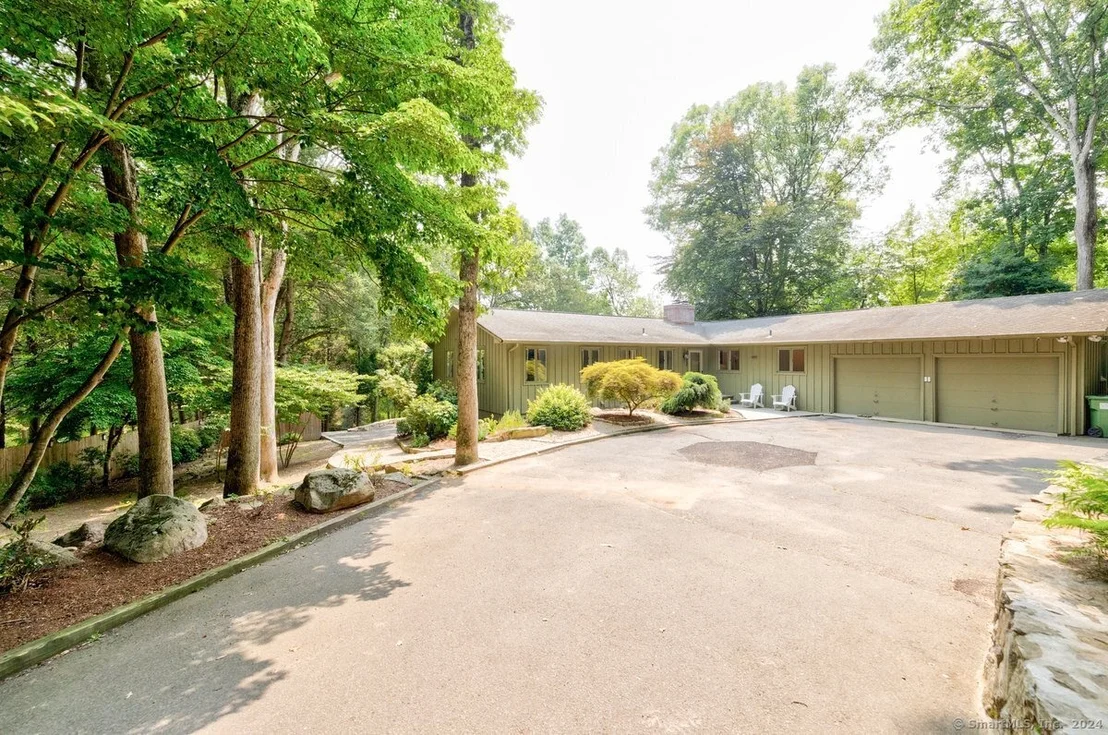 Photo of 28 Spring Valley Road